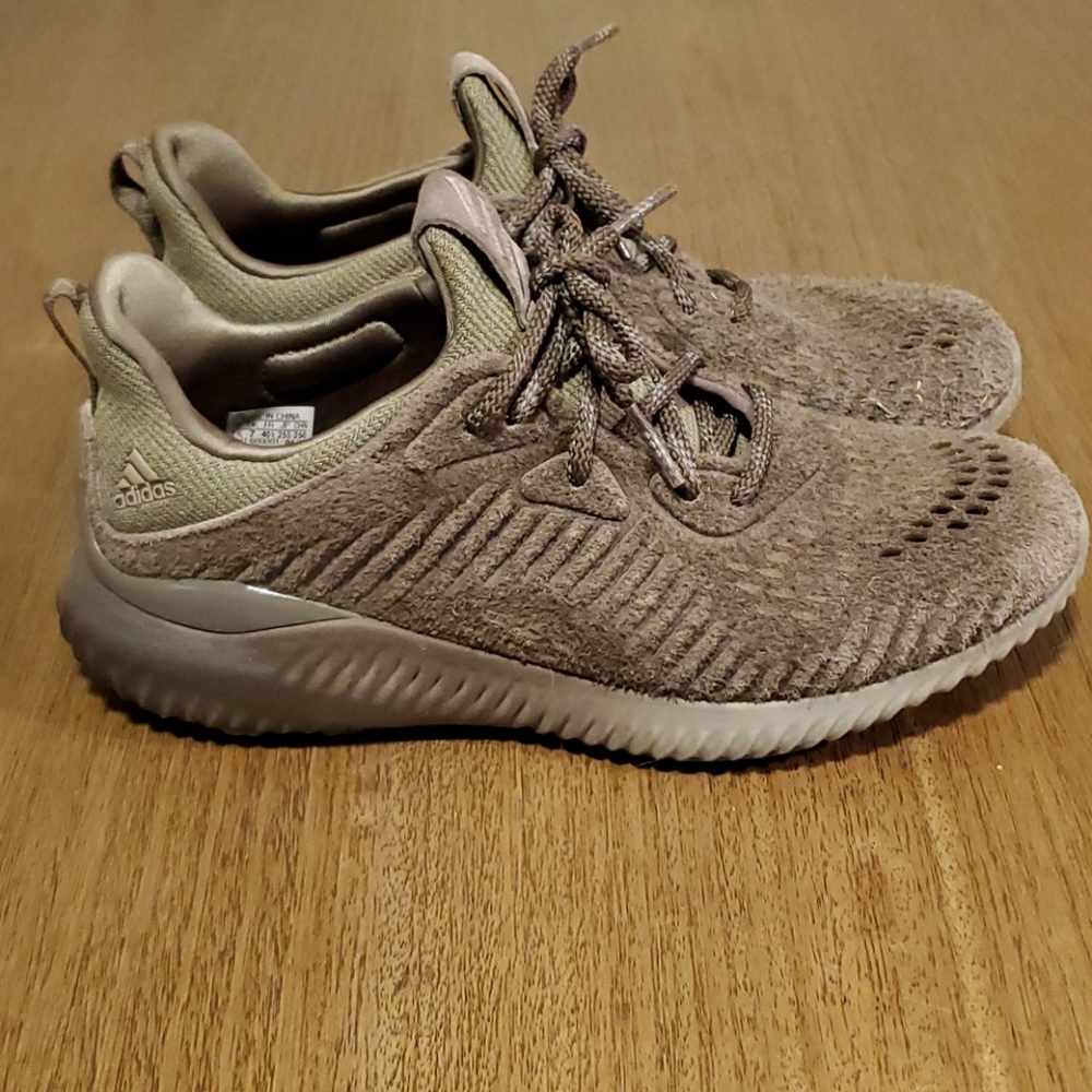Adidas bounce running shoes